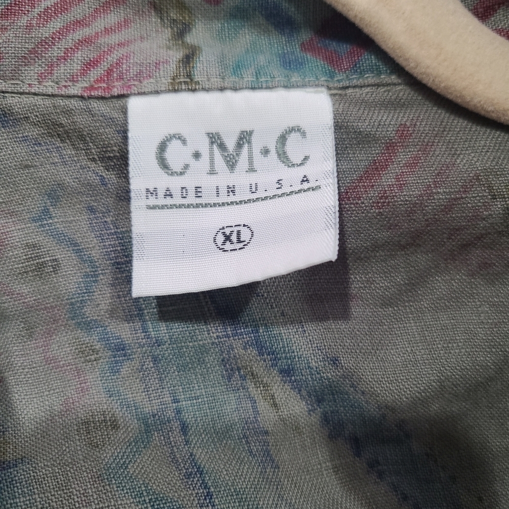 Bohemian Multicolor Azteca Patterned Women's Butt… - image 5